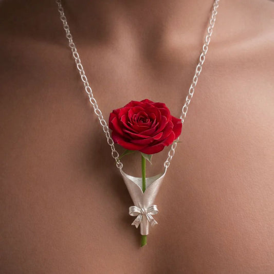 Real Flower Keepsake Necklace – Hold Your Memories In Bloom