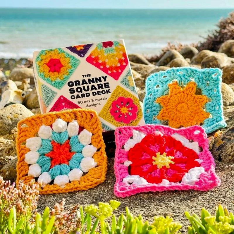 The Granny Square Card Deck: 50 Mix and Match Designs