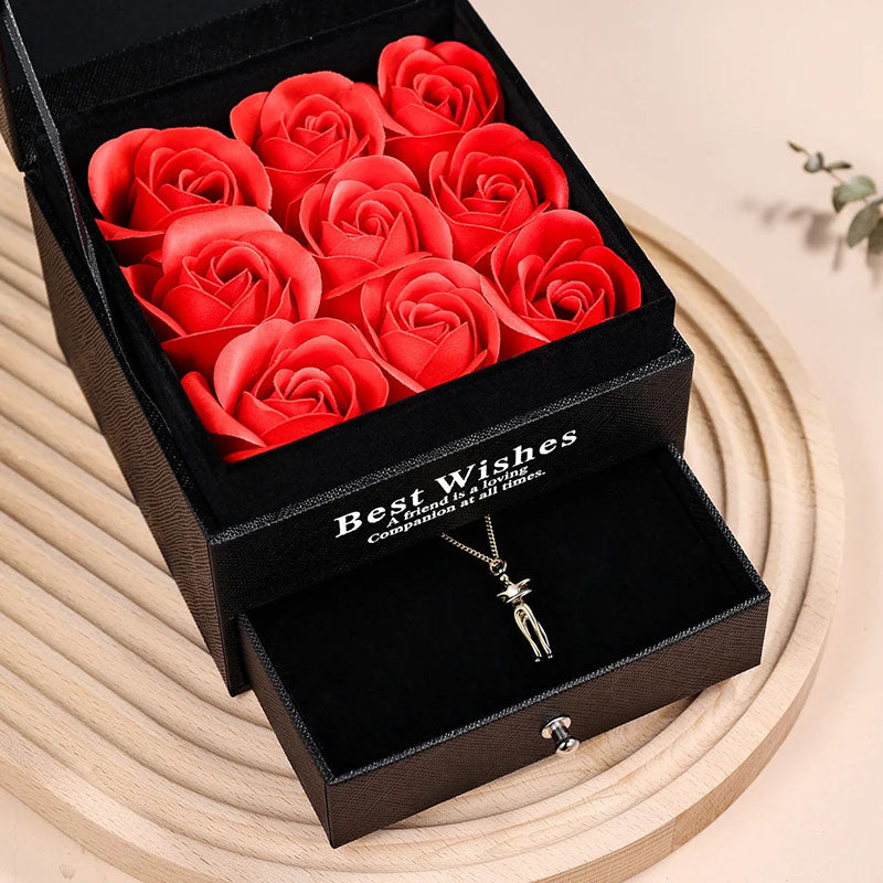 Eternal Embrace – Timeless Hug Couple Necklace