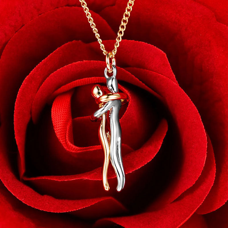 Eternal Embrace – Timeless Hug Couple Necklace