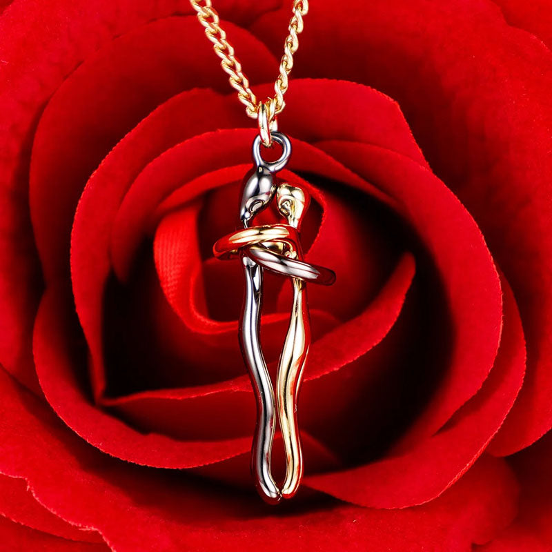 Eternal Embrace – Timeless Hug Couple Necklace