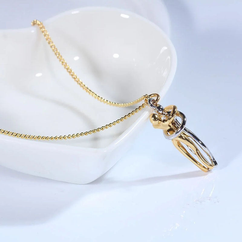 Eternal Embrace – Timeless Hug Couple Necklace