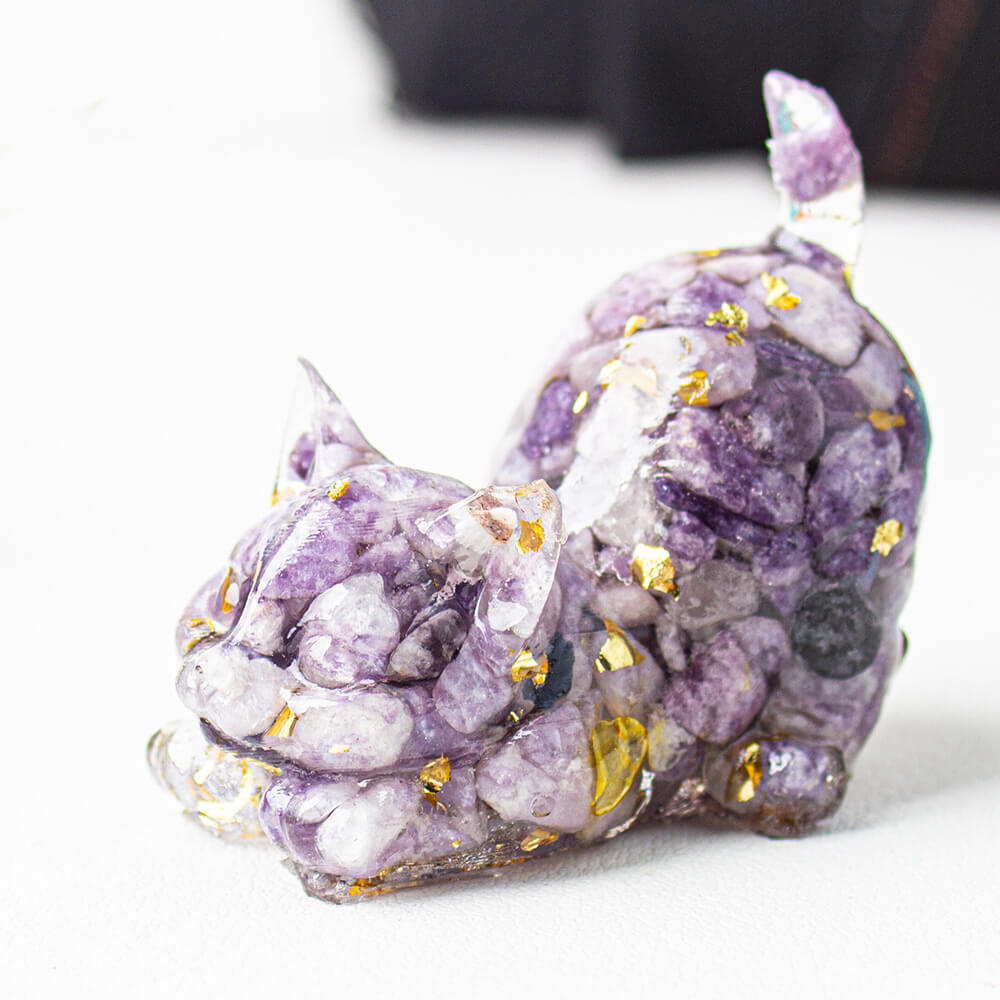 Handmade Natural Crystal Gemstone Cat with Raised Tail - Lilac