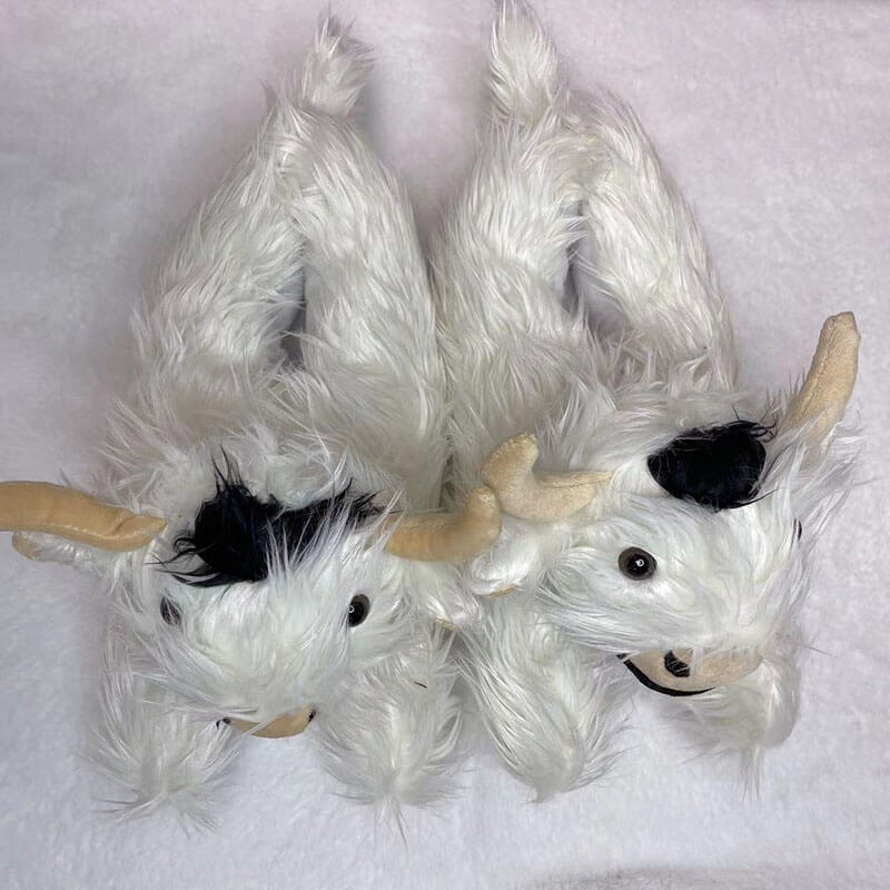 Highland Cow Slippers, Plush Scottish Cow Slippers