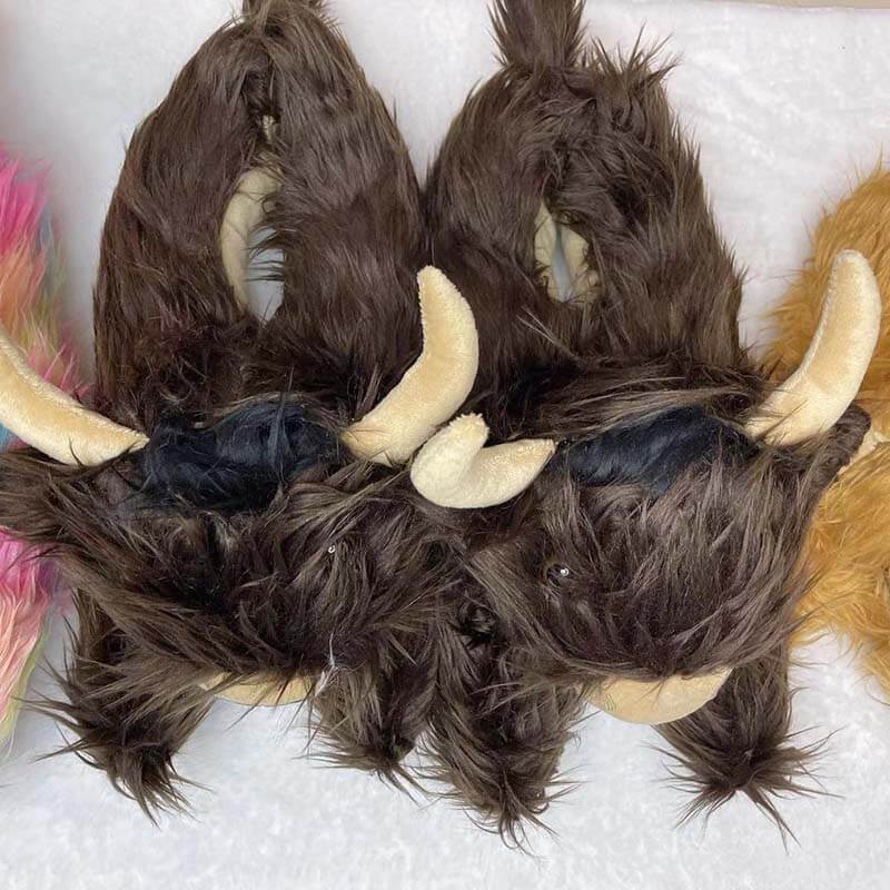 Highland Cow Slippers, Plush Scottish Cow Slippers